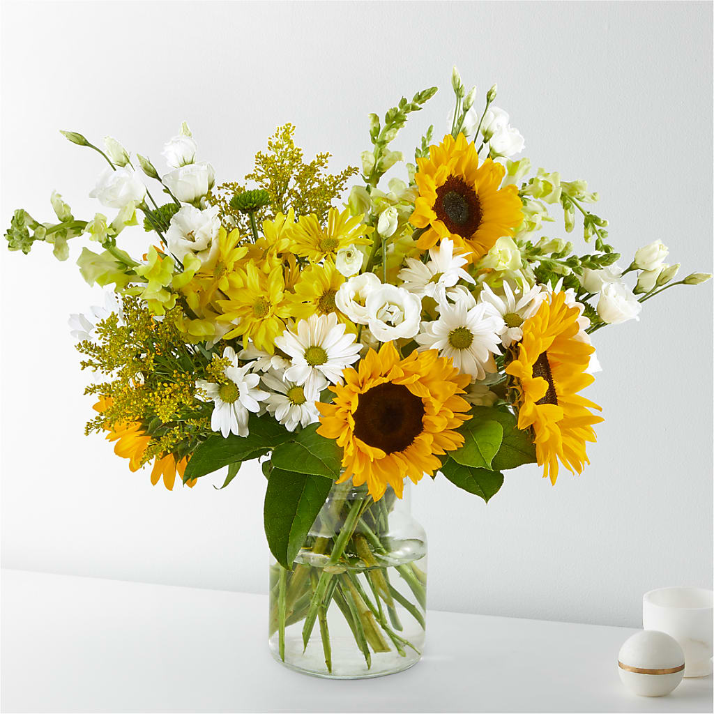 Hello Sunshine Bouquet – The Village Market Florist, Holly Springs MS