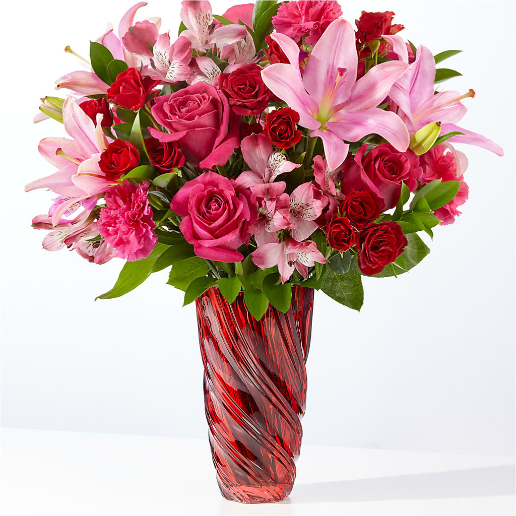 In Love Bouquet with Luxe Swirl Vase – The Village Market Florist, Holly Springs MS