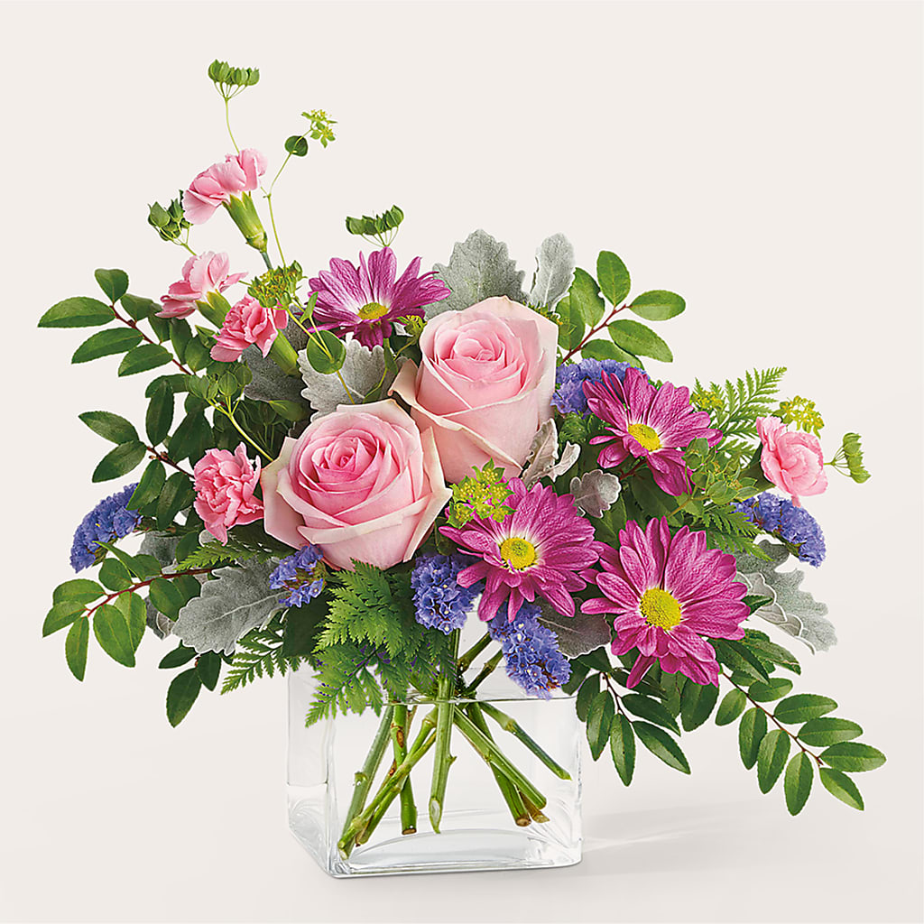 Starlet Bouquet – The Village Market Florist, Holly Springs MS