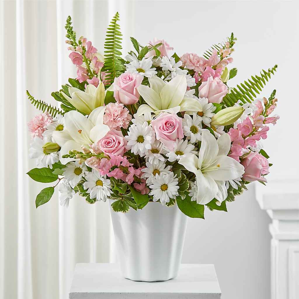 Soft Touch Tabletop Basket – The Village Market Florist, Holly Springs MS