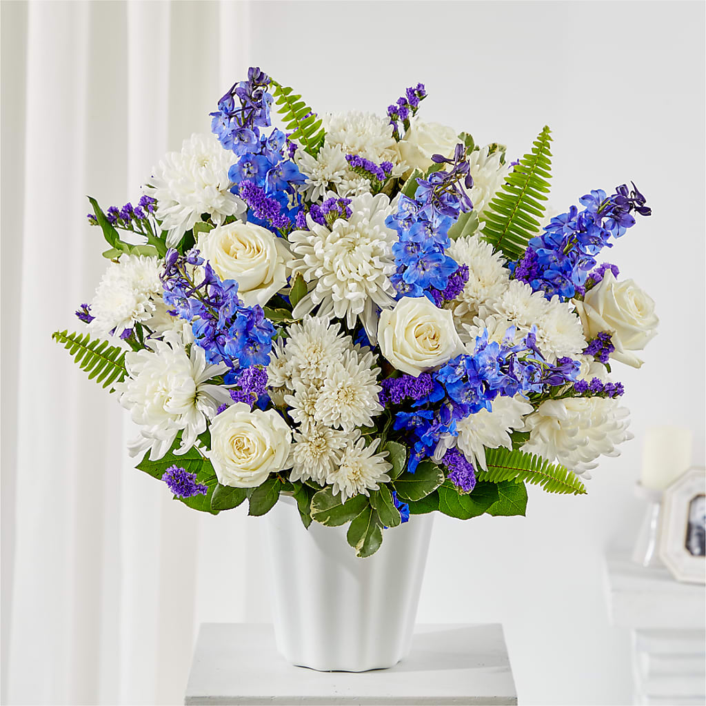 Hold Dear Tabletop Basket – The Village Market Florist, Holly Springs MS