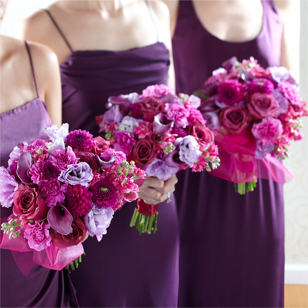 Bridesmaid's Garden Bouquet – The Village Market Florist, Holly Springs MS