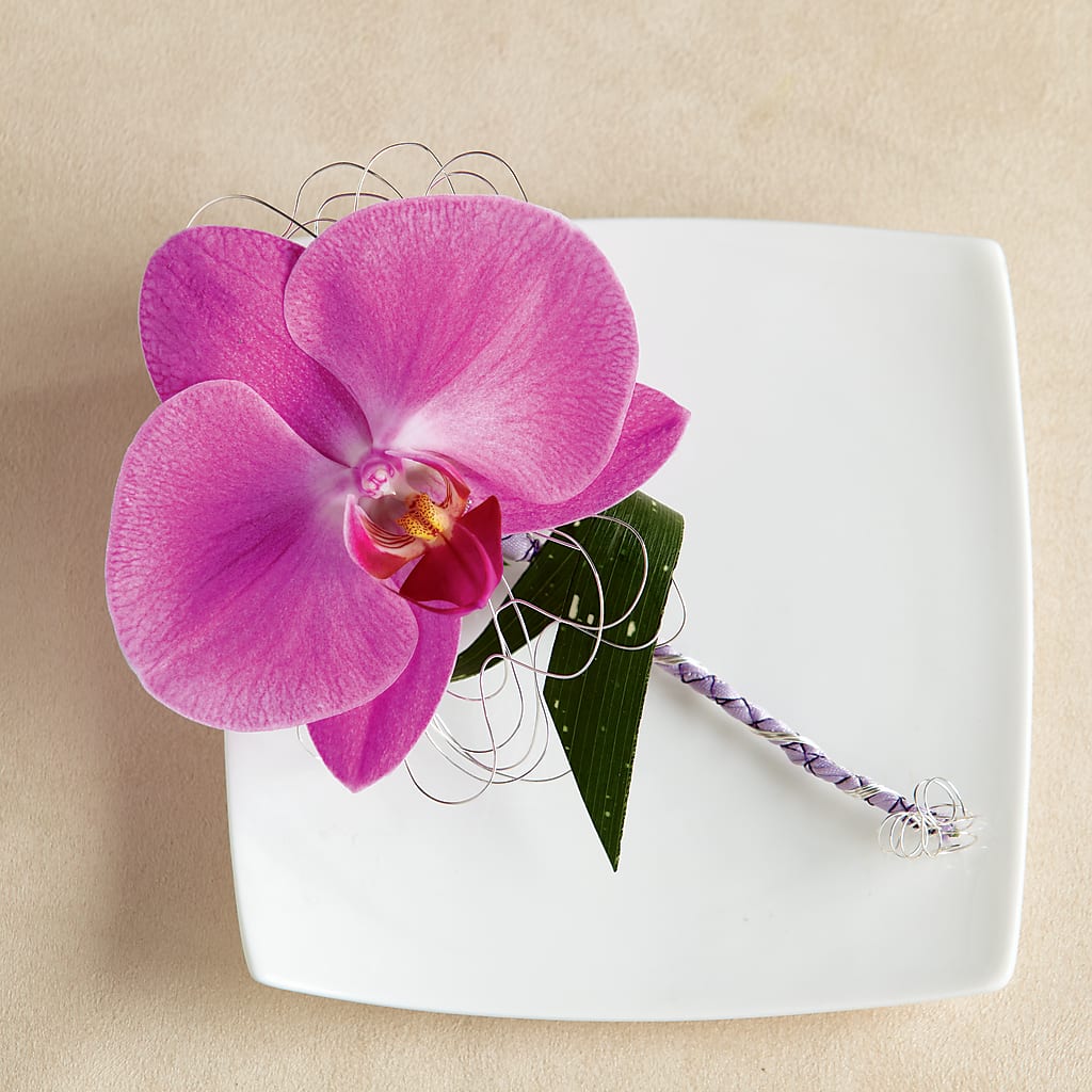 Glorious Boutonniere – The Village Market Florist, Holly Springs MS