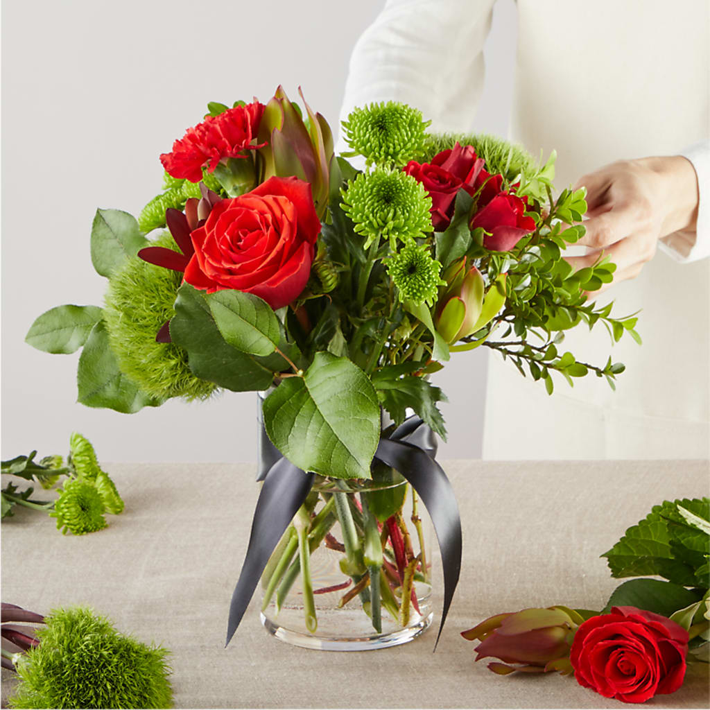 Heritage Kindle – A Florist Original –  The Village Market Florist, Holly Springs MS