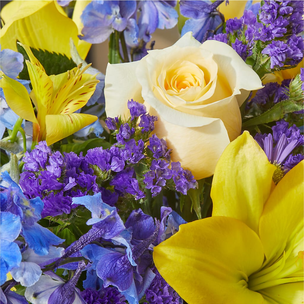 Limoncello Bouquet –  The Village Market Florist, Holly Springs MS