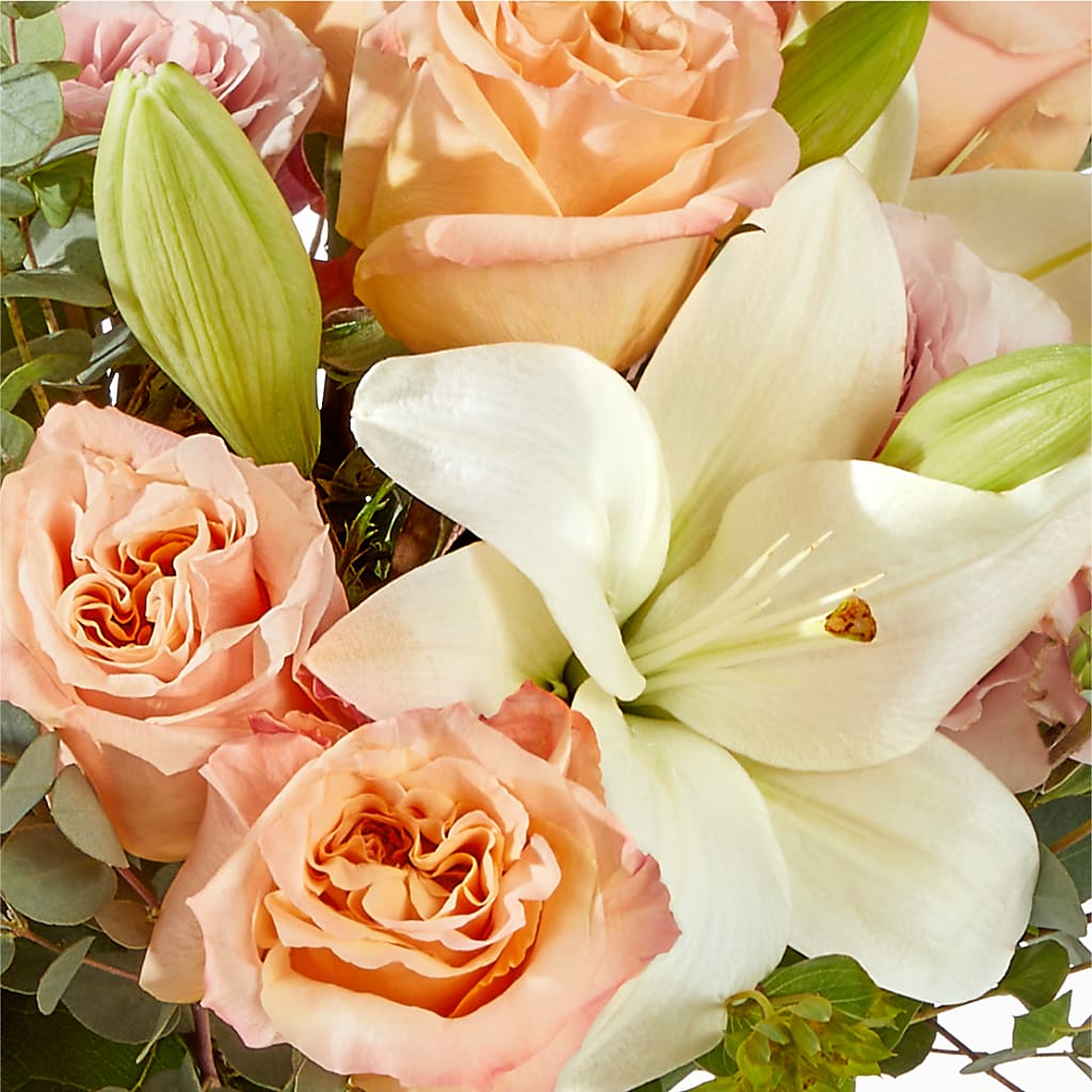Grapefruit Splash Bouquet –  The Village Market Florist, Holly Springs MS